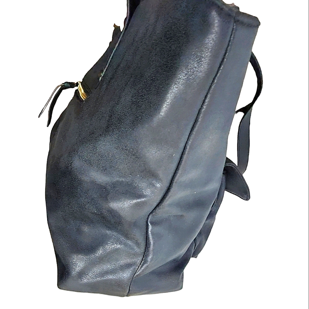 Tony Bianco leather shoulder bag black 44x30 cm - Picture 13 of 16